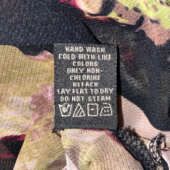 NWOT BCBGMAXAZRIA Sheer Black and Cream Print Oversized Flowy Top Size Small - Picture 10 of 12